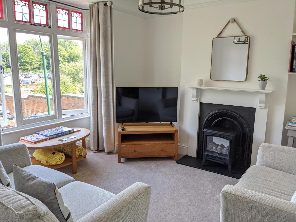 Luxury Townhouse In Town Centre, Views, River Walk, Free Parking Shrewsbury Kültér fotó