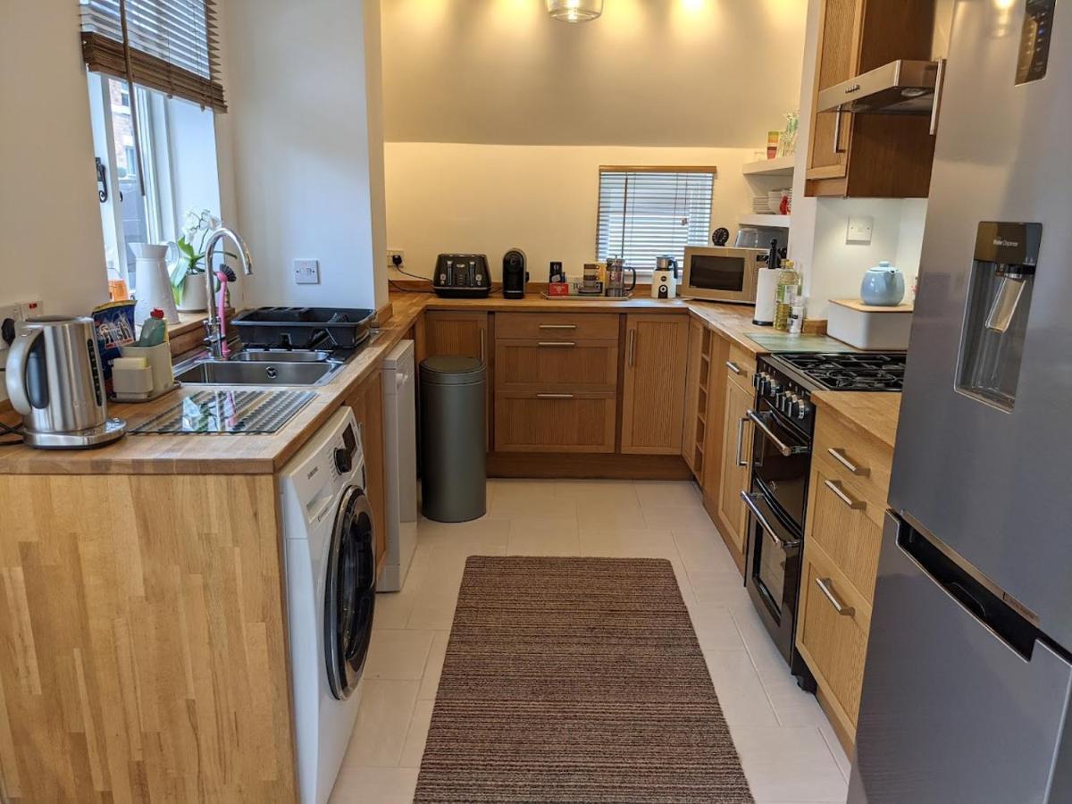 Luxury Townhouse In Town Centre, Views, River Walk, Free Parking Shrewsbury Kültér fotó